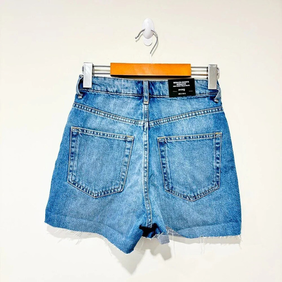 DIVIDED High-waisted washed bermuda shorts - Picture 6 of 7
